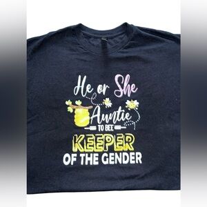 Auntie To Bee Gender Reveal T-Shirt 
(Worn ONLY Once)